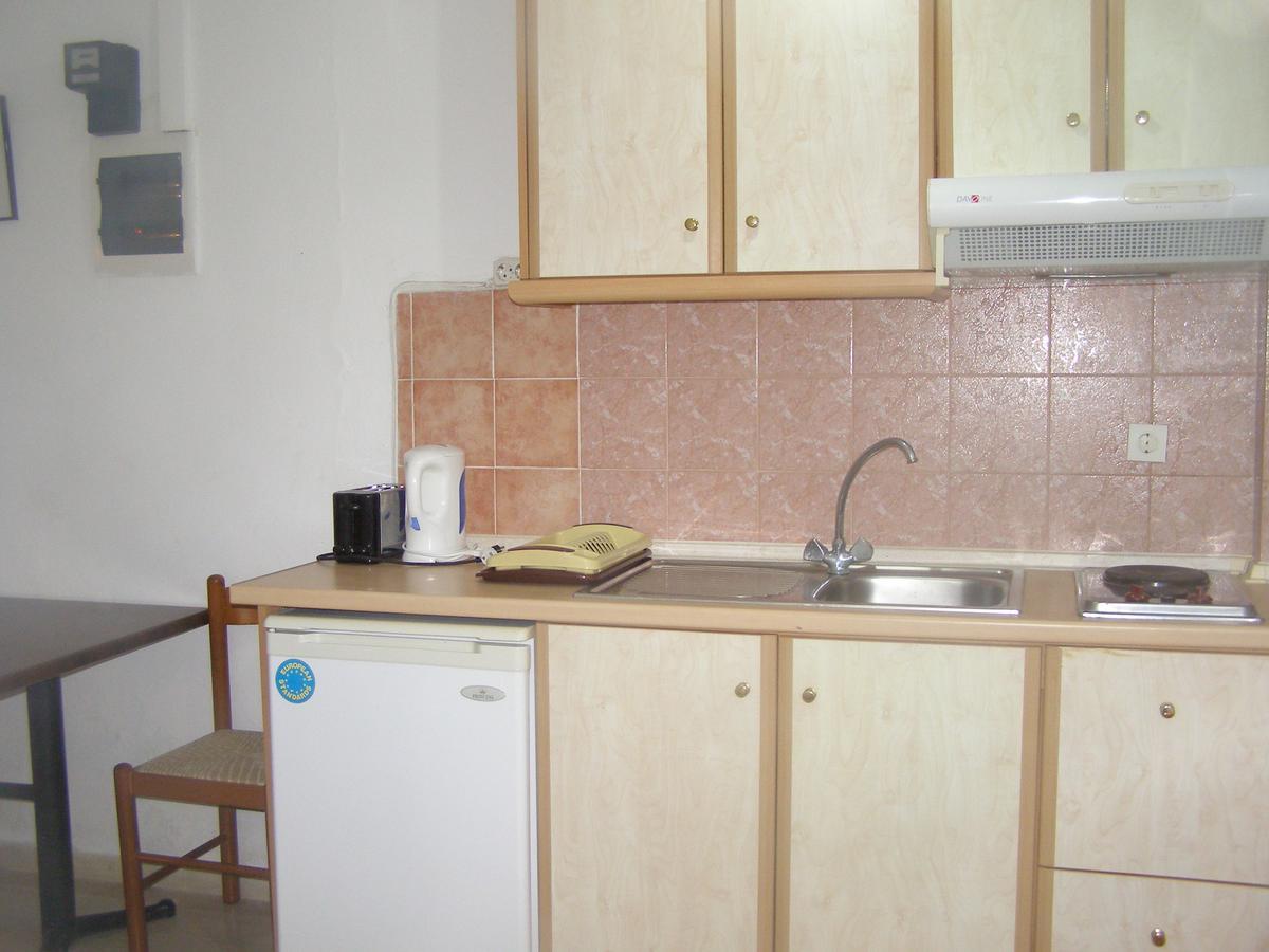 Evridiki Apartments Mesongí エクステリア 写真